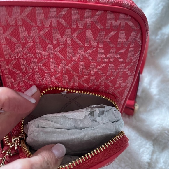 BNWT Michael Kors Elliot Utility Crossbody Bag in dahlia - Picture 6 of 9